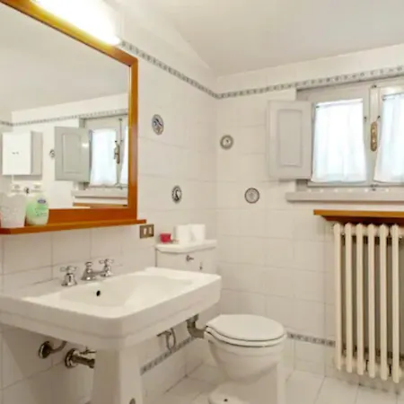 Holiday home Fattoria Uccelliera