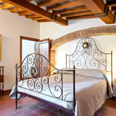 Casa de Férias Fattoria Uccelliera Wine Lorenzana